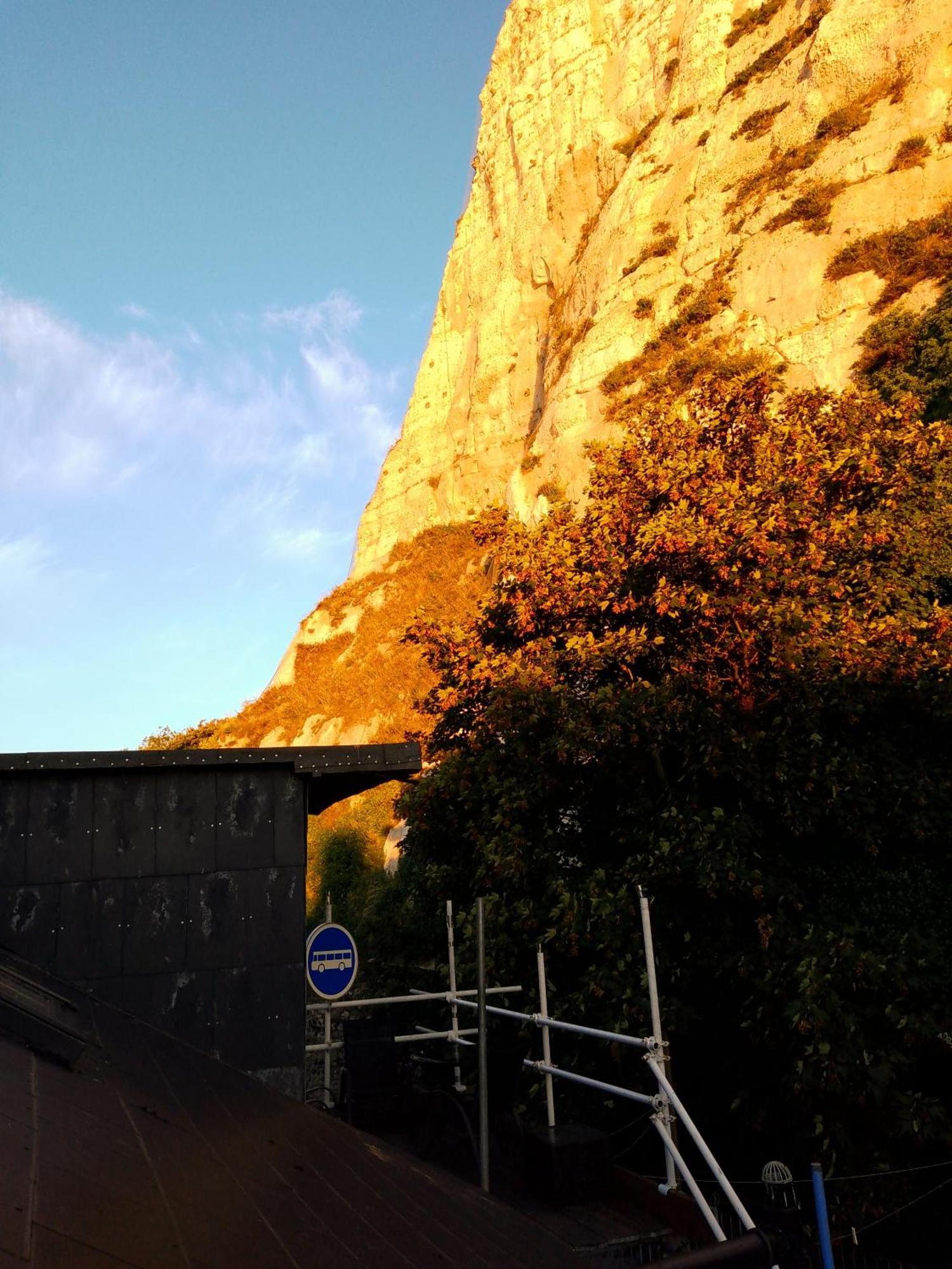 First And Last Youth Hostel Ντόβερ Εξωτερικό φωτογραφία